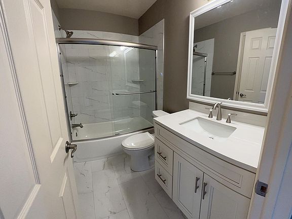 5th image of 52 Sequoia Dr
