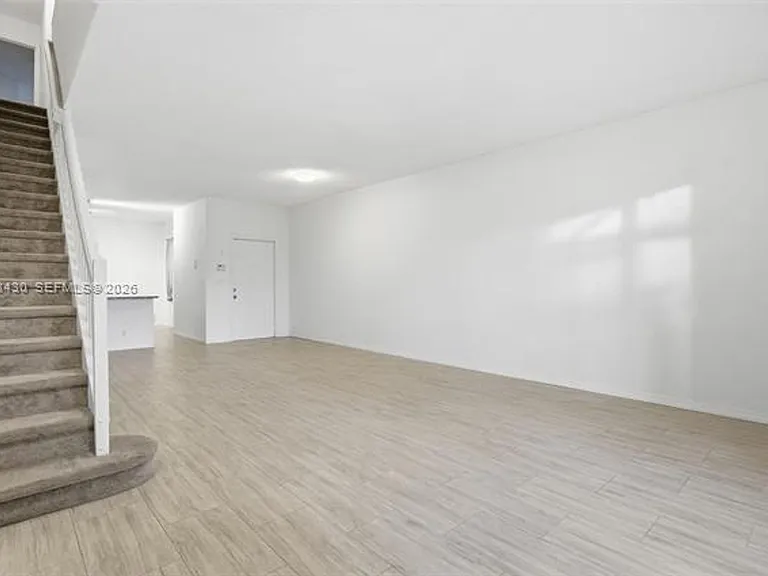 2066 Madeira Dr #Townhouse 2066 — Photo 12