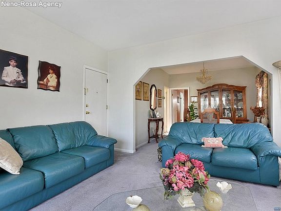 3rd image of 163 Highland Ave