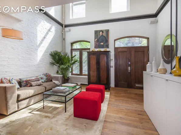 209 West 22nd Street image 1 of 14