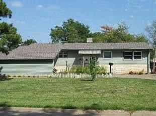 2nd image of 104 N Hilldale Rd