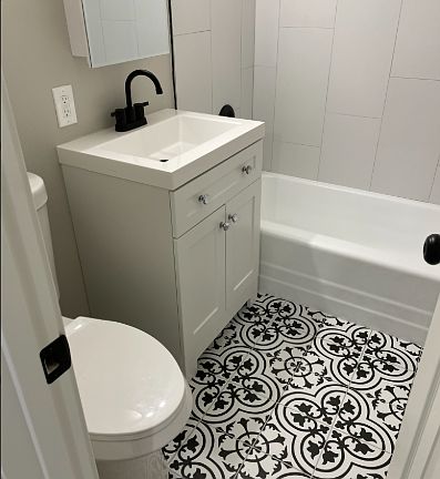 2nd image of 3335 Benton St #4