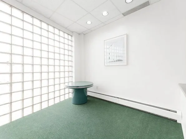 586 Kearny Avenue image 4 of 26