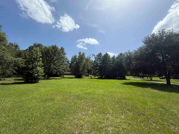 14757 Fm 1004 Rd W, Buna, TX 77612