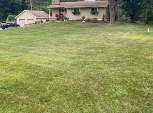 510 Rowe Rd, Milford, MI 48380