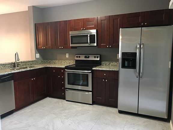 4th image of 2469 Lake Woodberry Cir