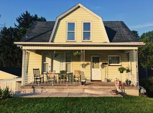 1600 Cedar St, Muscatine, IA 52761