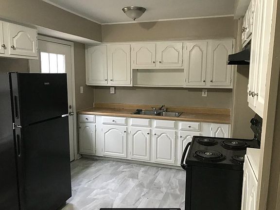 4th image of 3242 Deshler Dr