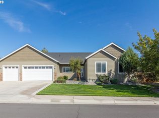 2119 NW Dawn Dr, Hermiston, OR 97838