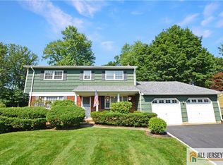 20 Rath Ln, East Brunswick, NJ 08816