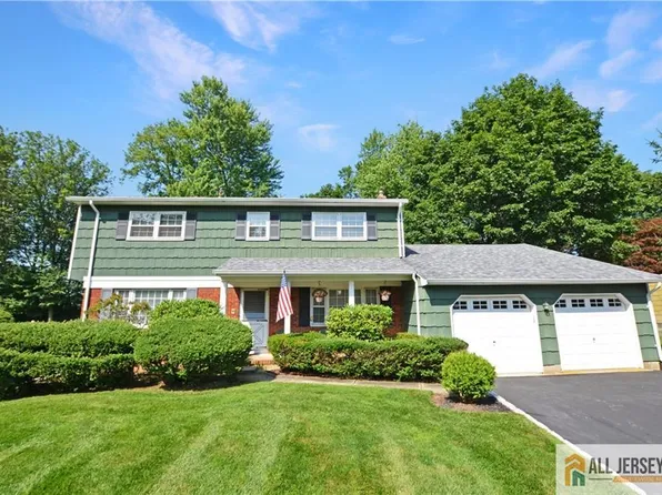 20 Rath Ln, East Brunswick, NJ 08816