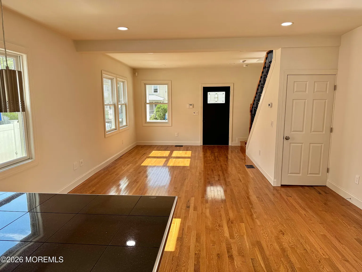 4 bed, $6,000 — Photo 4
