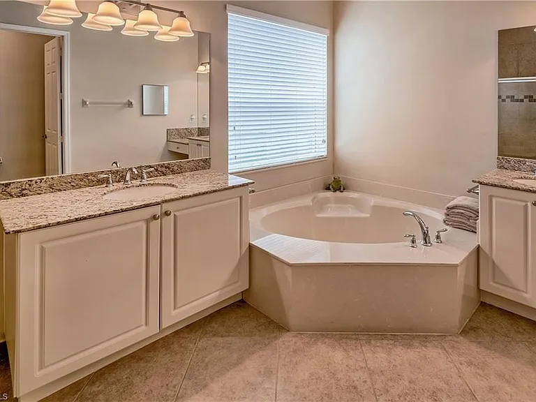 6623 Monterey Point — Photo 14