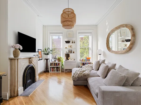 100 6th Avenue image 21 of 27