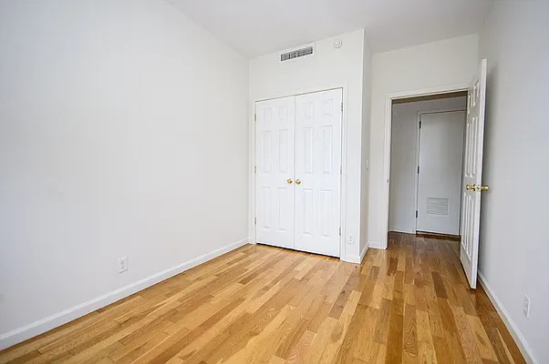 Rented by Level Group | media 27