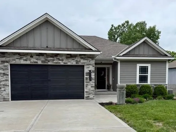 415 E 166th Ct, Belton, MO 64012