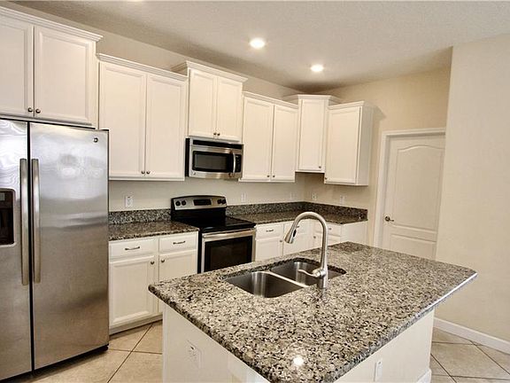 5th image of 13184 Kegan St