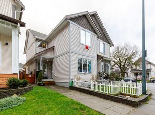 18452 66th Ave, Surrey, BC V3S 8V6