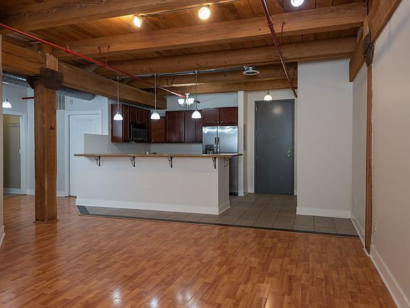 5th image of 533 Columbia Ave APT 010