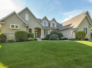 905 Willow View Dr, Long Lake, MN 55356