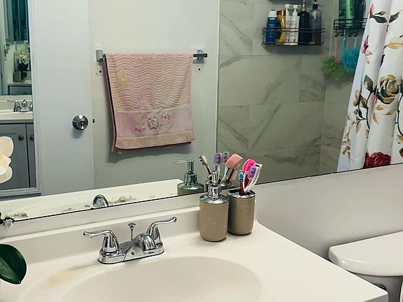 5th image of 1114 Green Pine Blvd APT F2