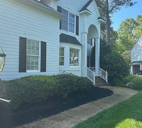 3rd image of 11900 Brentmoor Ct