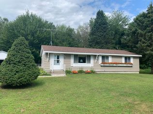 N2193 Krause Rd, Marinette, WI 54143