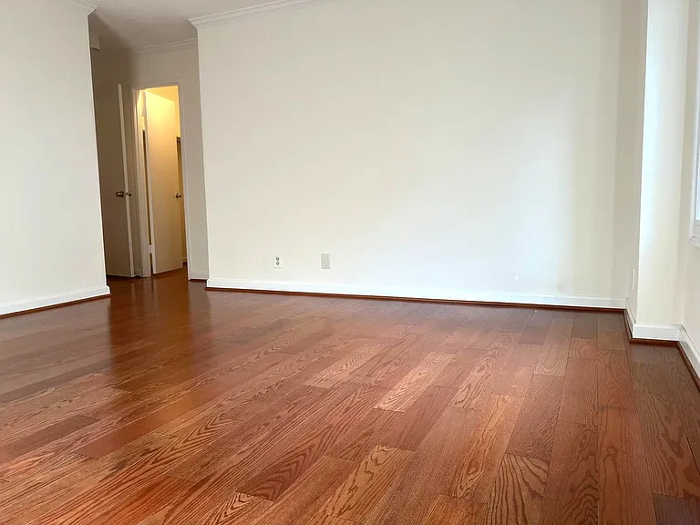 8370 Greensboro Dr #216 — Photo 21