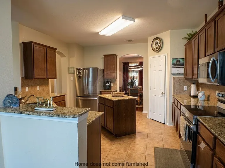 803 Snow Bird Dr — Photo 5
