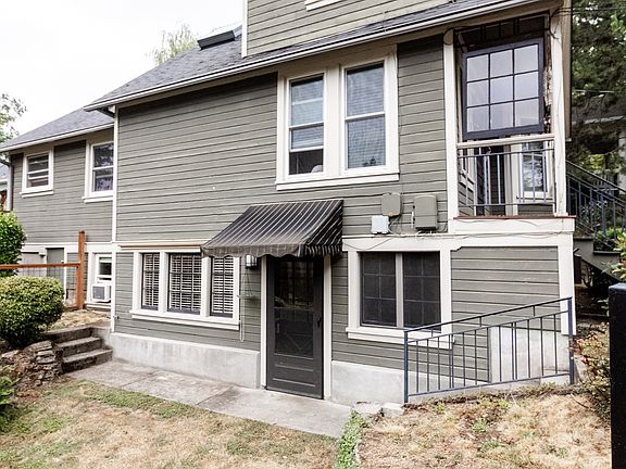 3rd image of 6915-6917 N Philadelphia Ave #6915