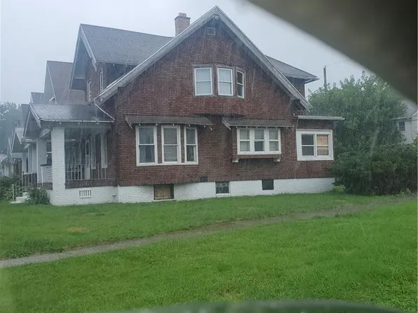 1025 Radcliffe Dr, Toledo, OH 43609