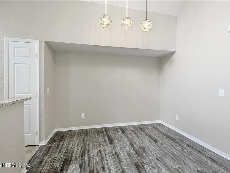 13700 Richmond Park Dr N #408 — Photo 7