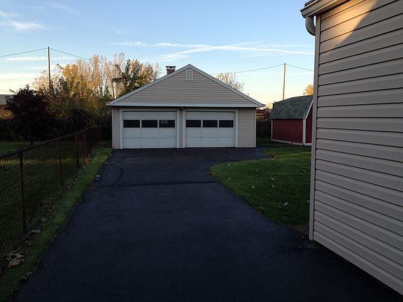 Located on .17 acre in 50x149 size