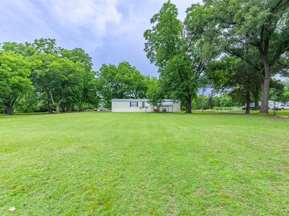 433 E Holley St, Alba, TX 75410