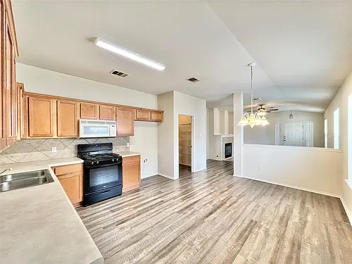 2221 Pearson Way Photo 1