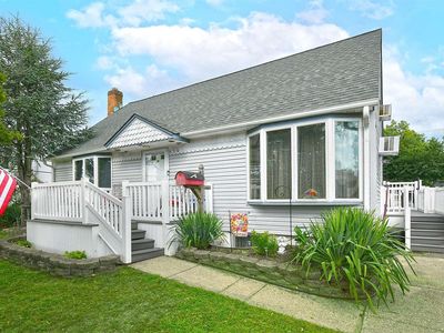 539 Knoll Court, Seaford, NY, 11783