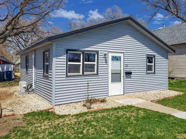 225 W Park St, Spencer, IA 51301