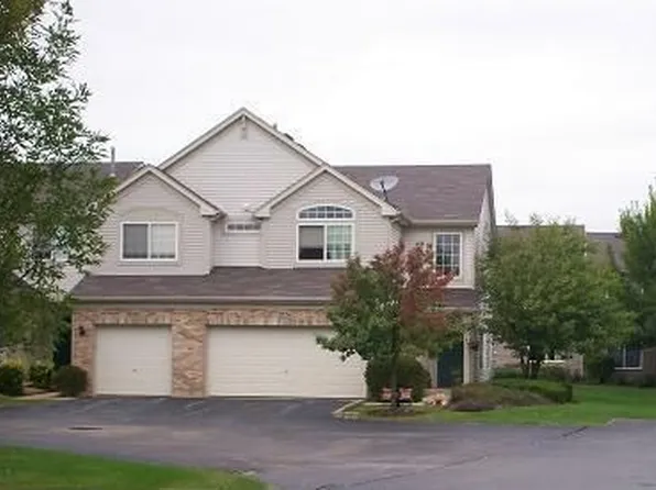 3336 Blue Ridge Dr, Carpentersville, IL 60110