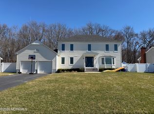 8 Ridge Rd, West Long Branch, NJ 07764