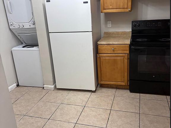 5th image of 2591 NW 56th Ave APT D