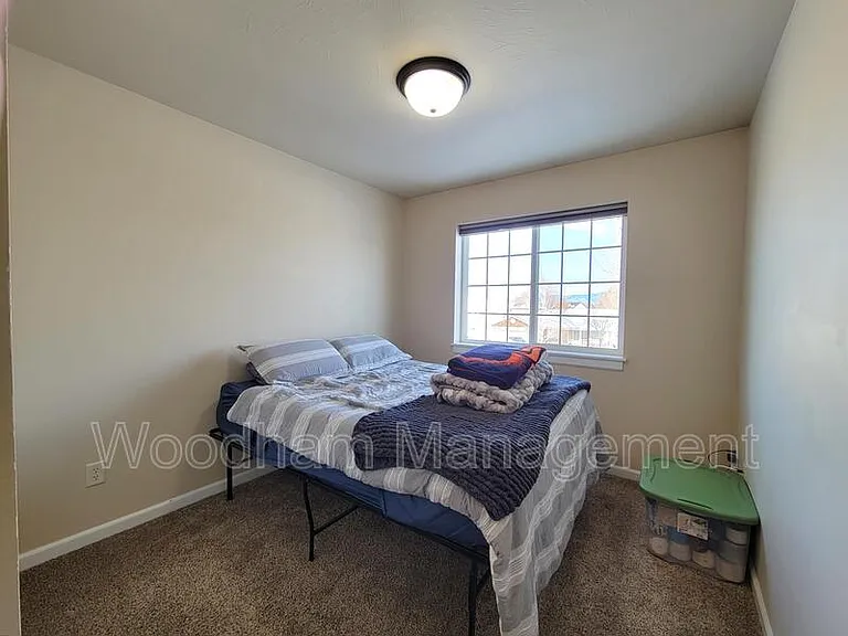 1112 Biehl Dr #B — Photo 11