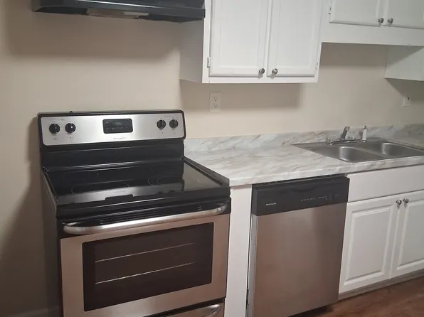 120 Summerwood Dr, Fairburn, GA 30213