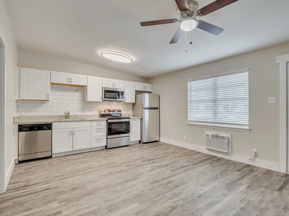 Oak Street Flats: Ranch Style Fully Remodeled Come Check Us Out