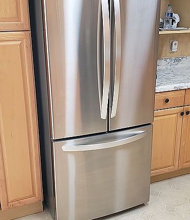LG stainless frig/freezer