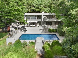 15 Two Holes Water Rd, East Hampton, NY 11937