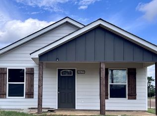 2429 S 3rd Ave, Columbus, MS 39701