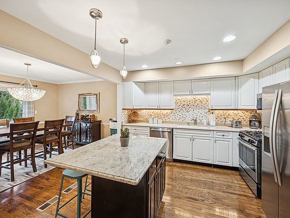 2nd image of 11152 Indian Woods Dr