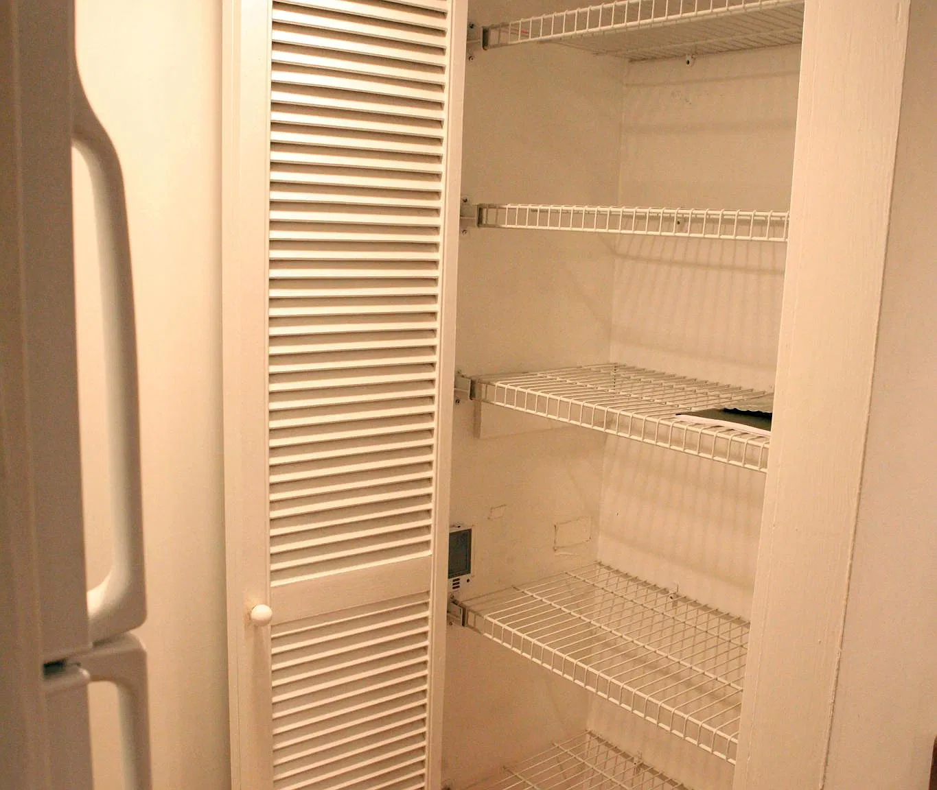 Studio, 450 sqft, $2,345 — Photo 3