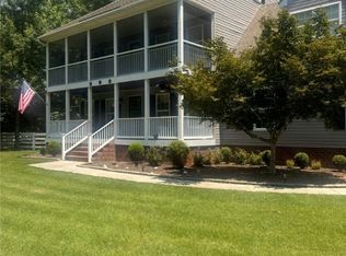 3191 E Vaidens Pond Rd, Lanexa, VA 23089