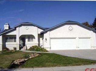 209 Warbler Ct, Paso Robles, CA 93446